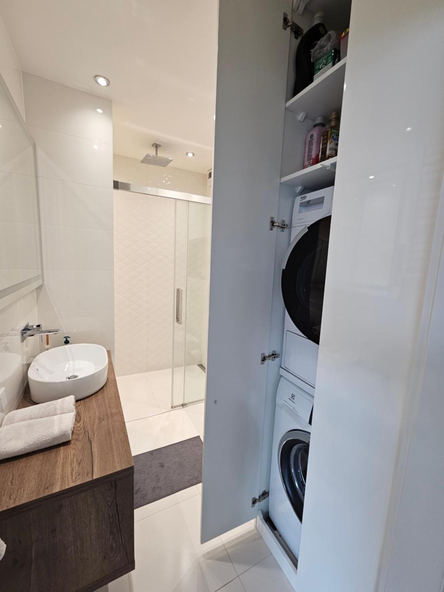 Your Apartment Unia Art Residence Люблин Экстерьер фото